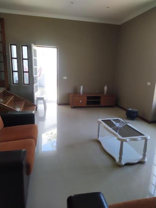 Vivenda Com Patio, No Coracao Do Mindelo Villa Ngoại thất bức ảnh
